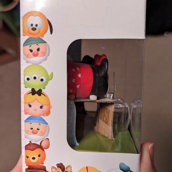 Disney RARE Tsum Tsum Series Mickey and Minnie Valentines Day Tsweeties - Picture 6 of 9